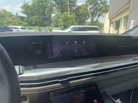 2025 Cadillac Escalade-V