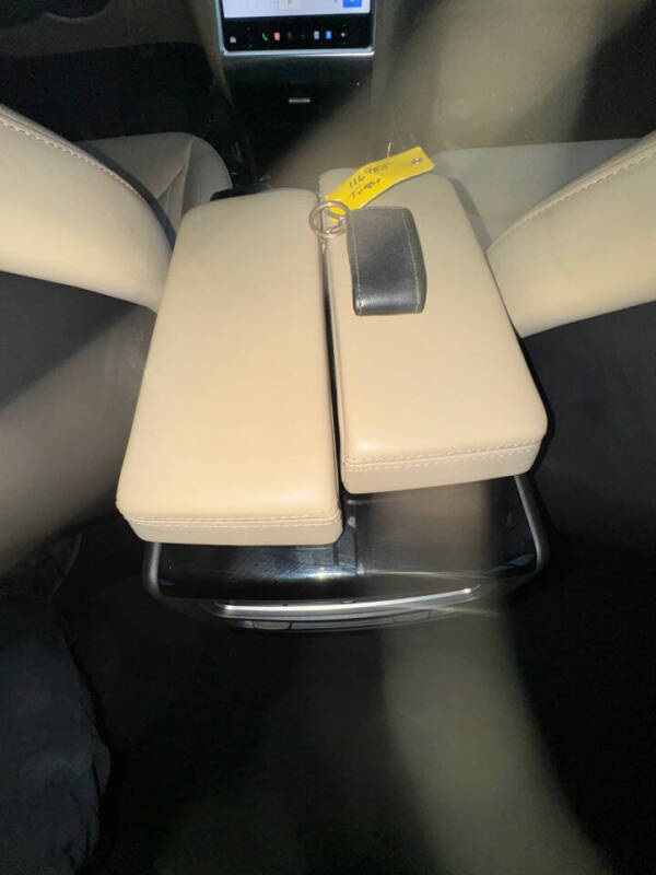 2015 Tesla Model S 85D