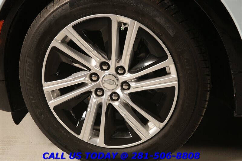 2024 Cadillac LYRIQ Tech