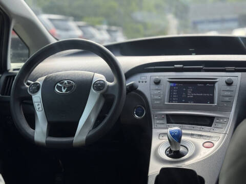 2013 Toyota Prius Two
