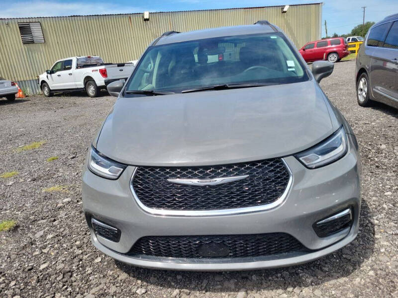 2022 Chrysler Pacifica Touring L