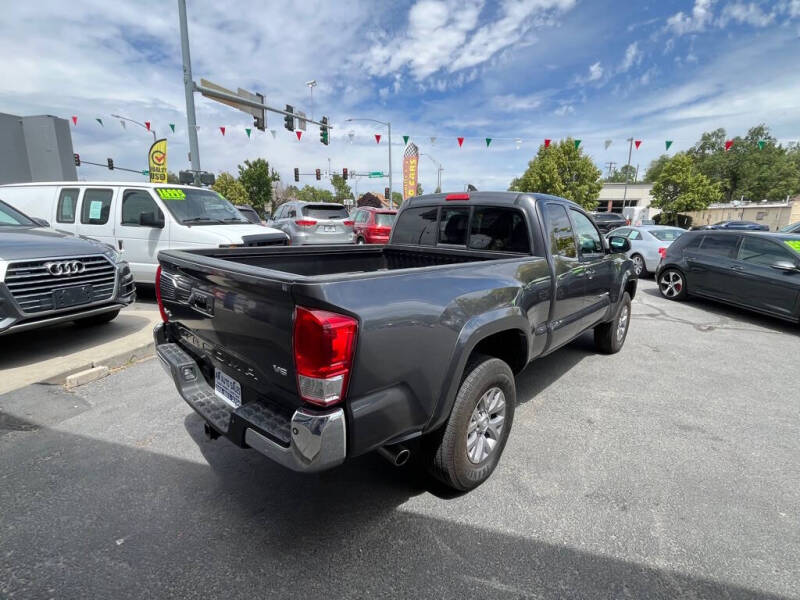 2017 Toyota Tacoma