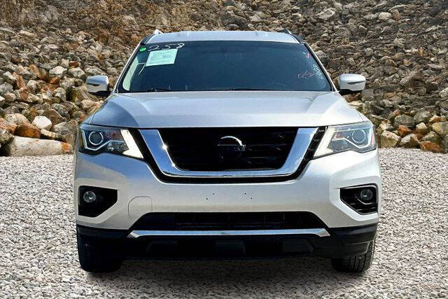 2017 Nissan Pathfinder SV