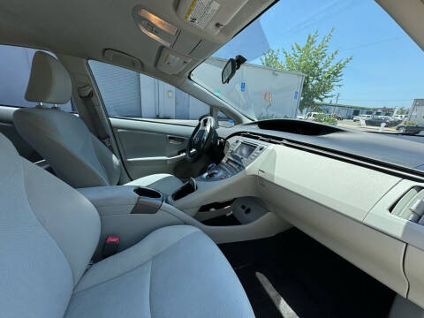 2013 Toyota Prius Four