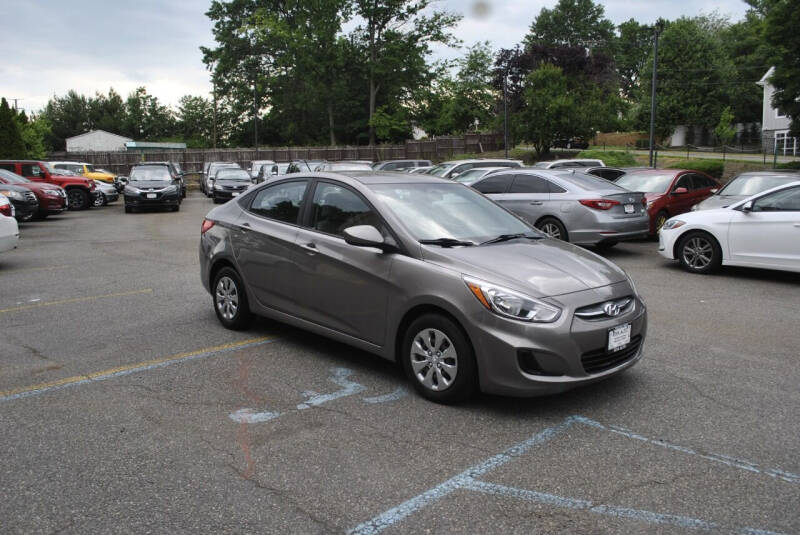 2017 Hyundai Accent SE