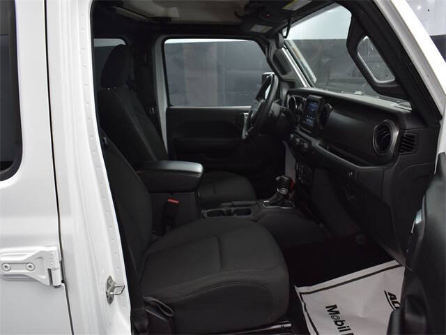 2023 Jeep Gladiator Sport