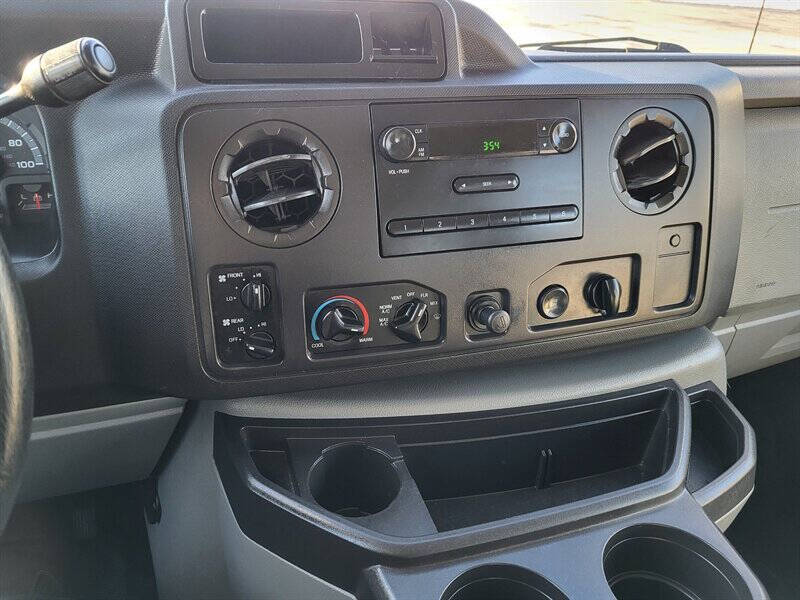 2011 Ford E-Series E-350 SD XL