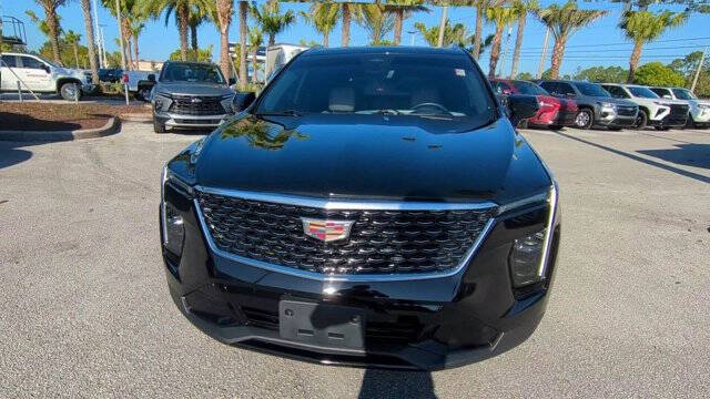 2025 Cadillac XT4 Premium Luxury
