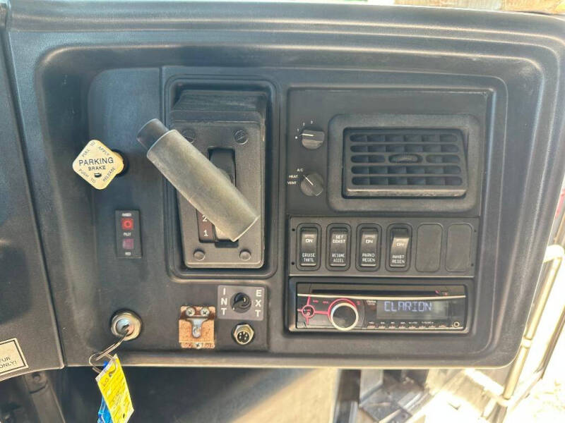 2009 IC Bus CE Series