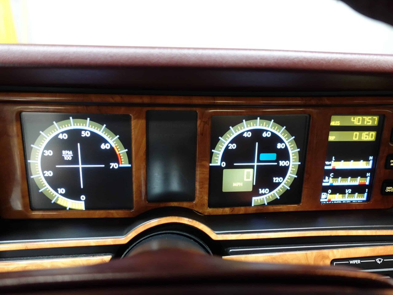 1993 Cadillac Allante 17