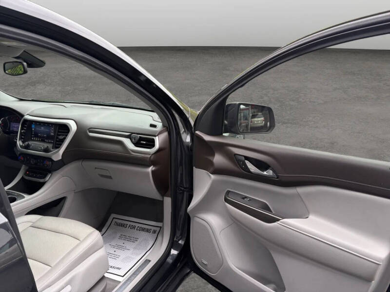 2020 GMC Acadia SLT