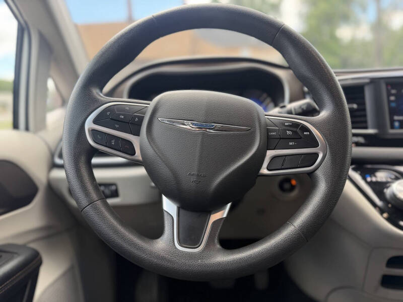 2018 Chrysler Pacifica LX
