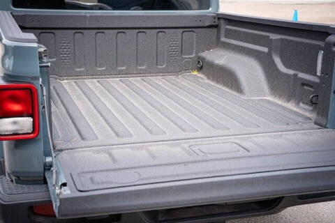 2025 Jeep Gladiator NightHawk