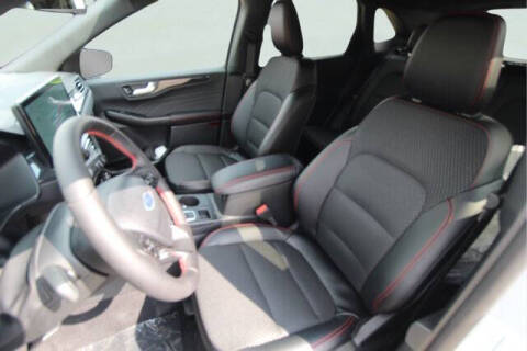 2026 Ford Escape Hybrid ST-Line Select