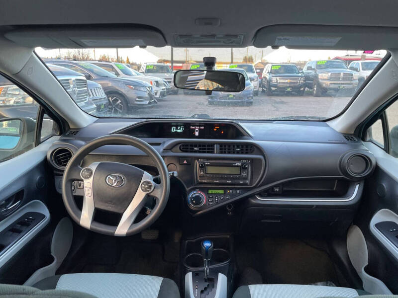 2014 Toyota Prius c