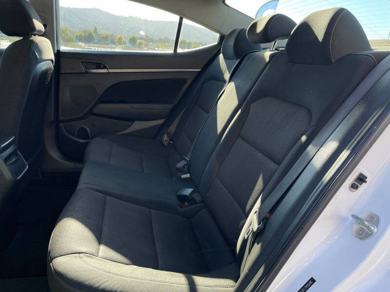 2018 Hyundai Elantra