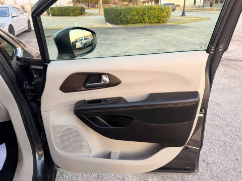2019 Chrysler Pacifica LX