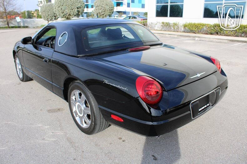 2005 Ford Thunderbird Deluxe