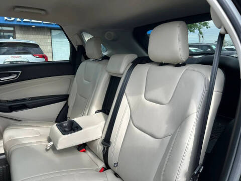 2018 Ford Edge Titanium