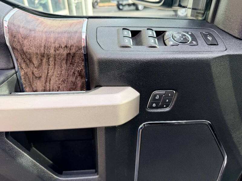 2019 Ford F-450 Super Duty Lariat