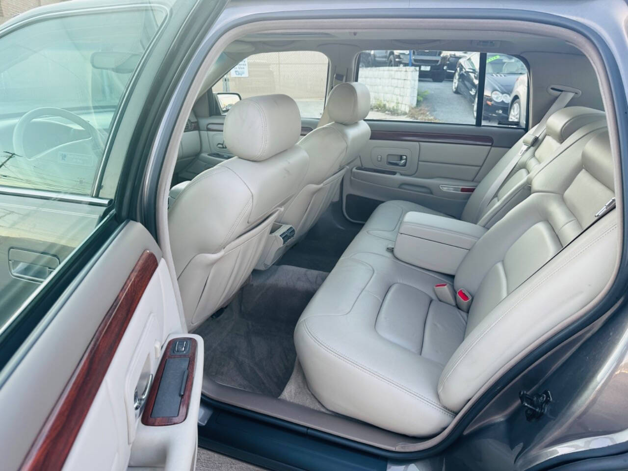 1998 Cadillac DeVille for sale at American Dream Motors in Winchester, VA