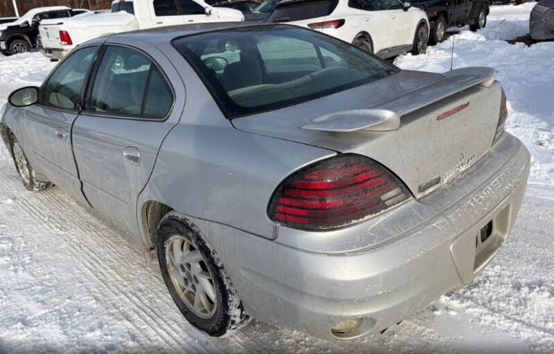 2004 Pontiac Grand Am SE1