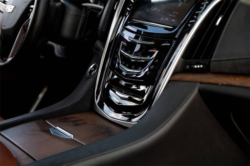 2020 Cadillac Escalade ESV Premium Luxury