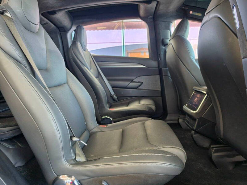 2022 Tesla Model X Plaid