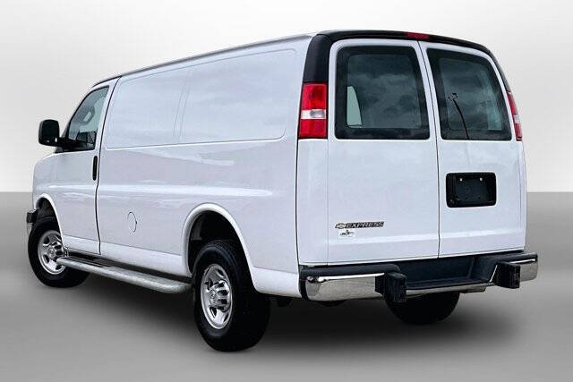 2024 Chevrolet Express 2500
