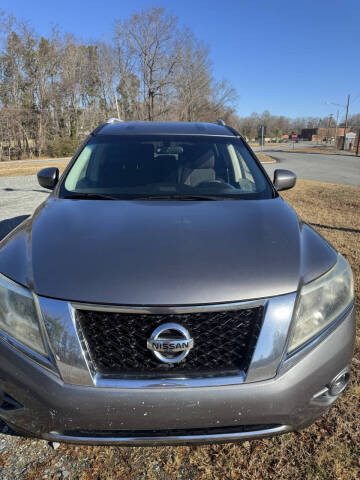 2016 Nissan Pathfinder S