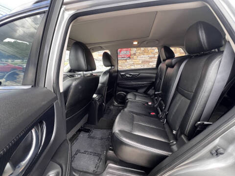 2017 Nissan Rogue SL