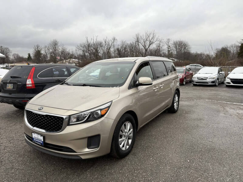 2016 Kia Sedona LX's photo