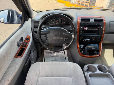 2005 Kia Sedona EX