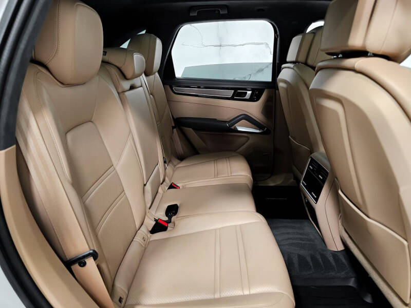 2020 Porsche Cayenne Turbo