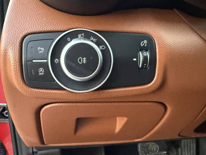 2019 Alfa Romeo Giulia Sport