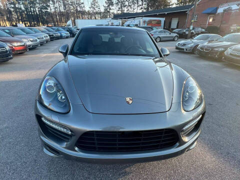 2014 Porsche Cayenne GTS