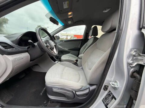 2017 Hyundai Accent Value Edition