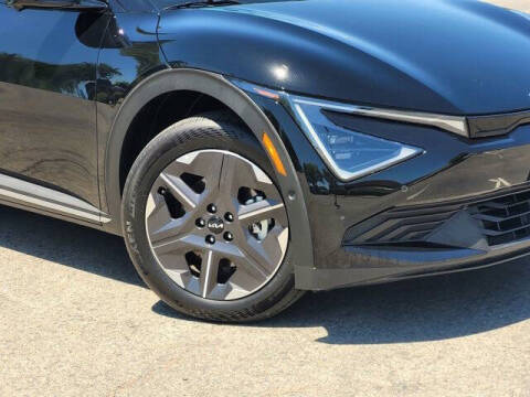 2025 Kia EV6 Light Long Range