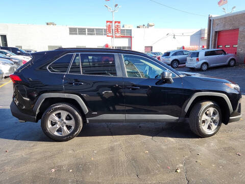 2025 Toyota RAV4 Hybrid LE