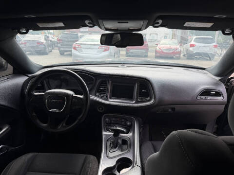 2018 Dodge Challenger SXT