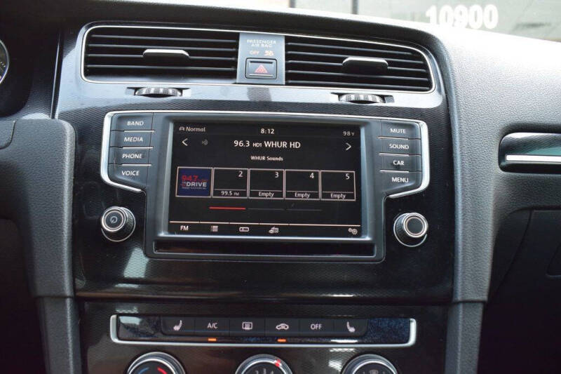 2017 Volkswagen Golf GTI S