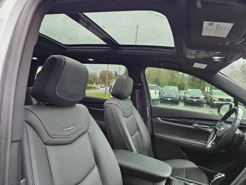 2023 Cadillac XT6 Premium Luxury