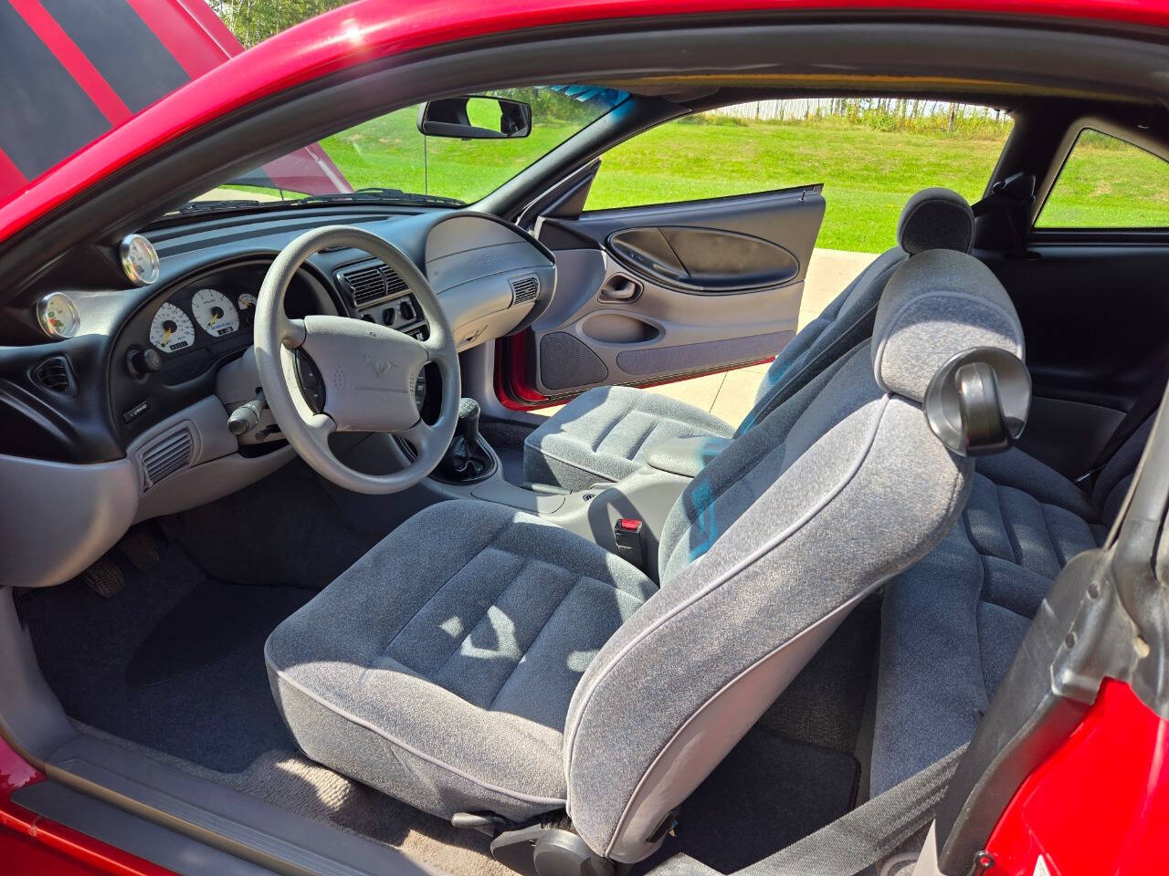 1995 Ford Mustang 6