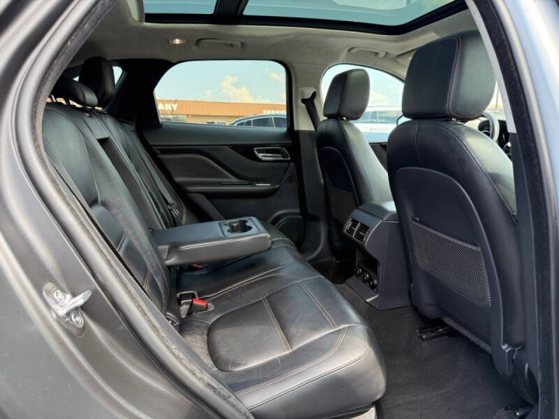 2020 Jaguar F-PACE 30t Prestige