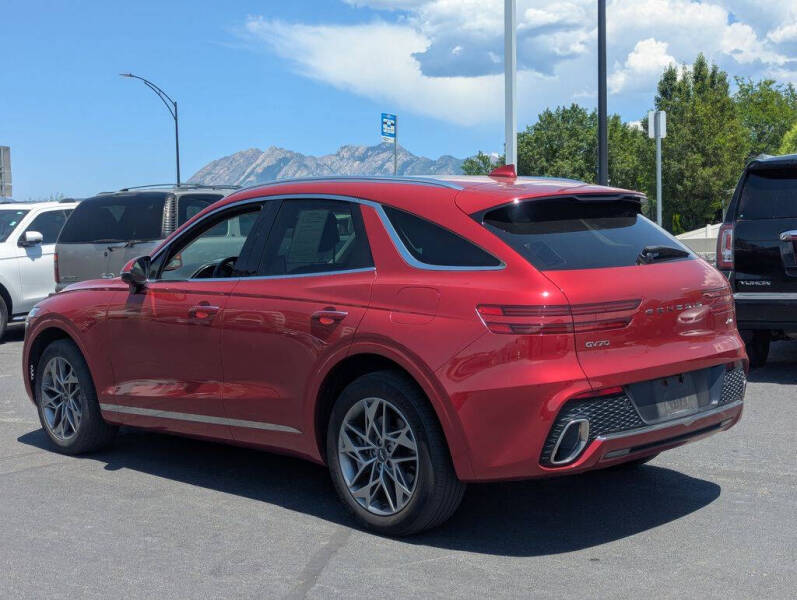 2023 Genesis GV70 2.5T Standard
