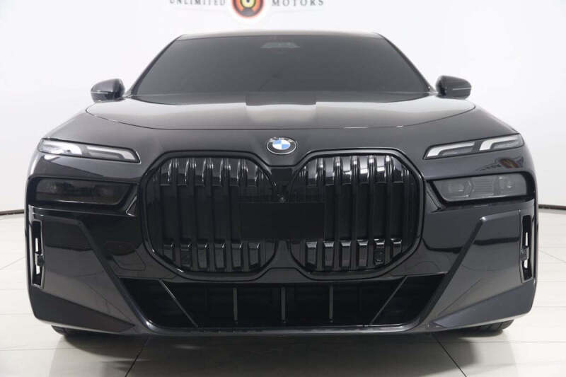 2023 BMW 7 Series 760i xDrive