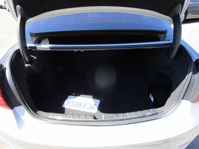 2016 BMW 3 Series 320i