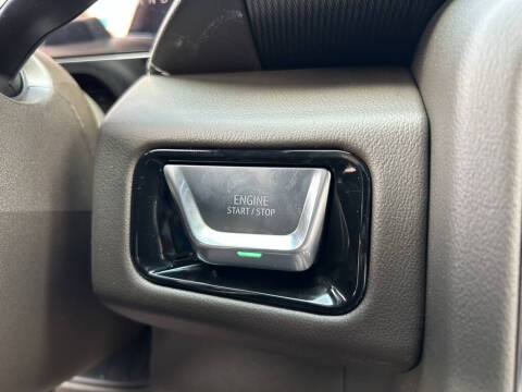 2025 GMC Yukon Elevation