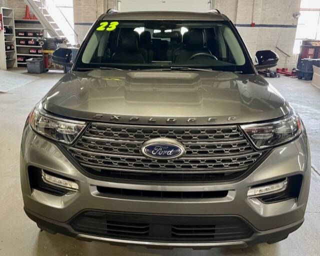 2023 Ford Explorer XLT