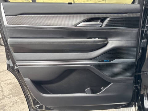 2022 Jeep Grand Wagoneer Series II